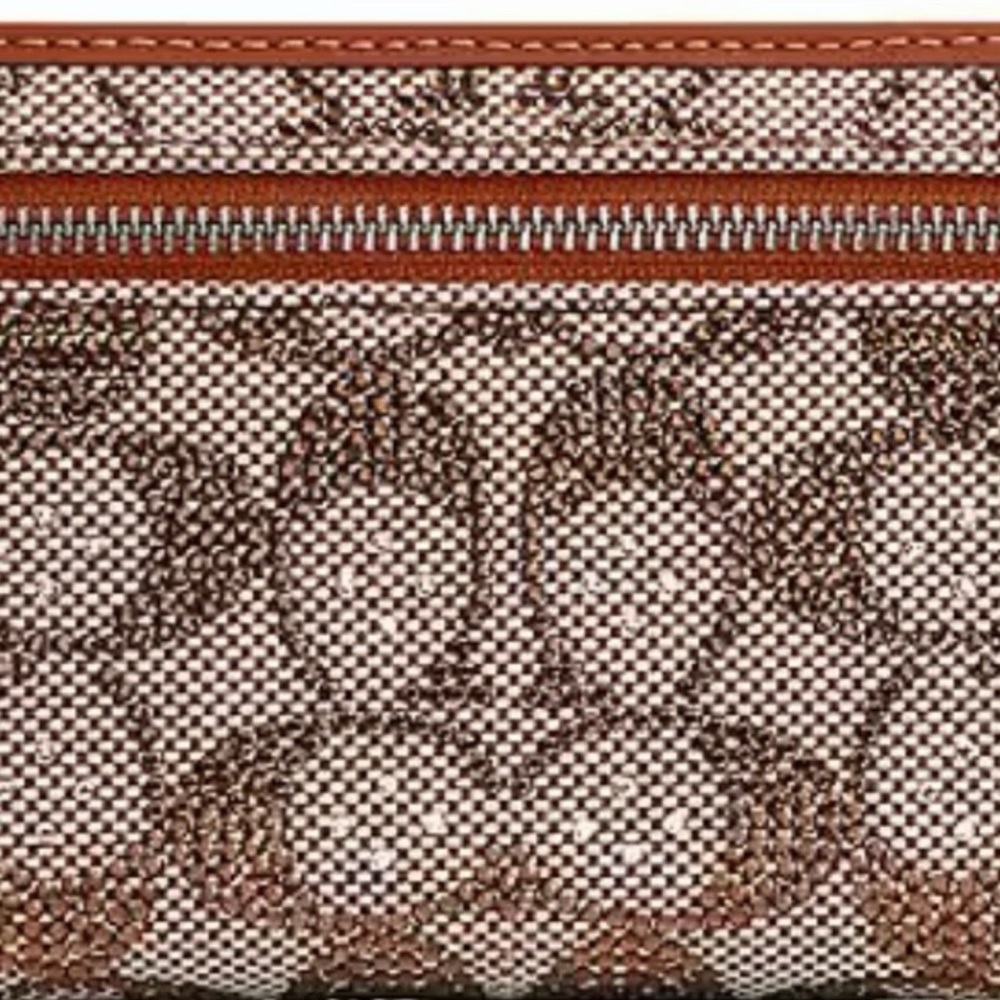 Coach Essential Slim Wallet Crystal Signature Jacquard “ FIRM PRICE” - Picture 9 of 9